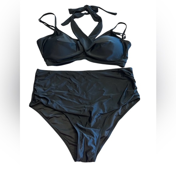 NWOT Unbranded Women's Swimwear Set - Picture 1 of 7
